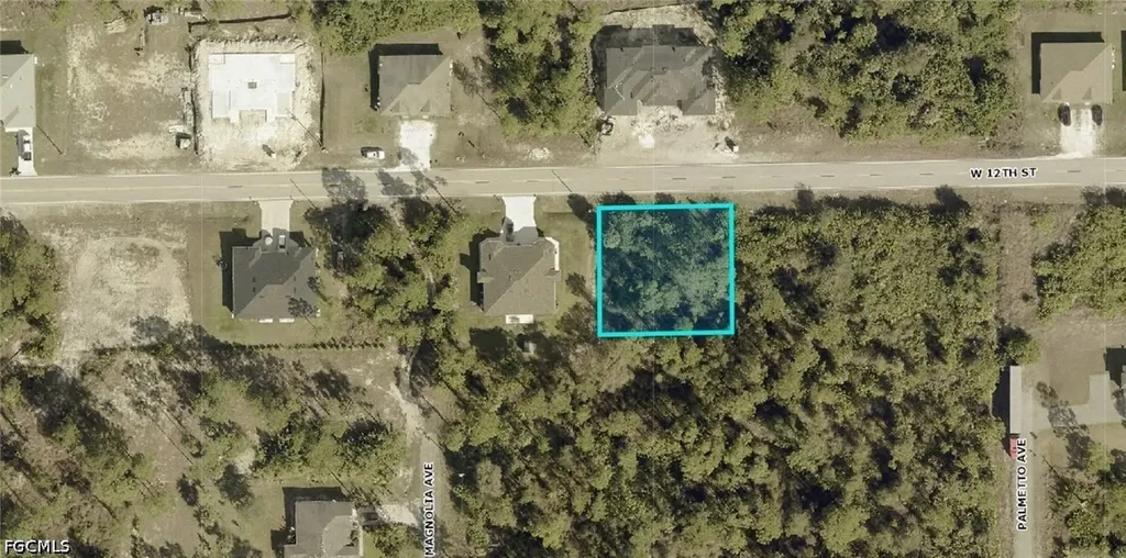 909/911 W 12th Street Lehigh Acres FL 33972