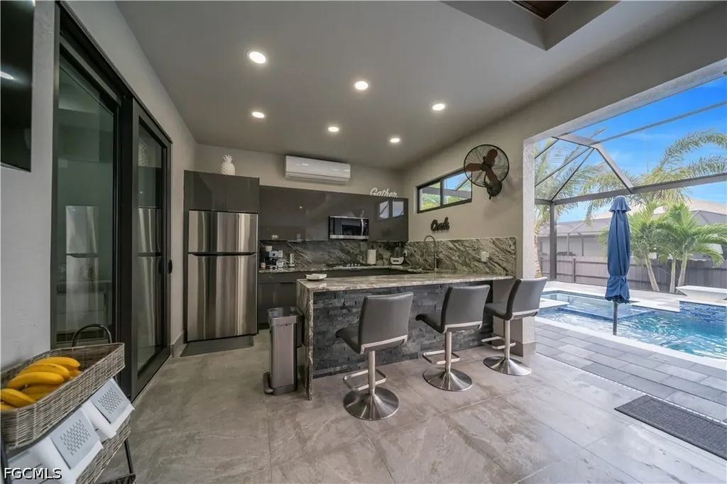 1612 NW 37th Avenue Cape Coral FL 33993