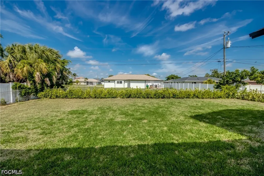 412 NE 17th Place Cape Coral FL 33909