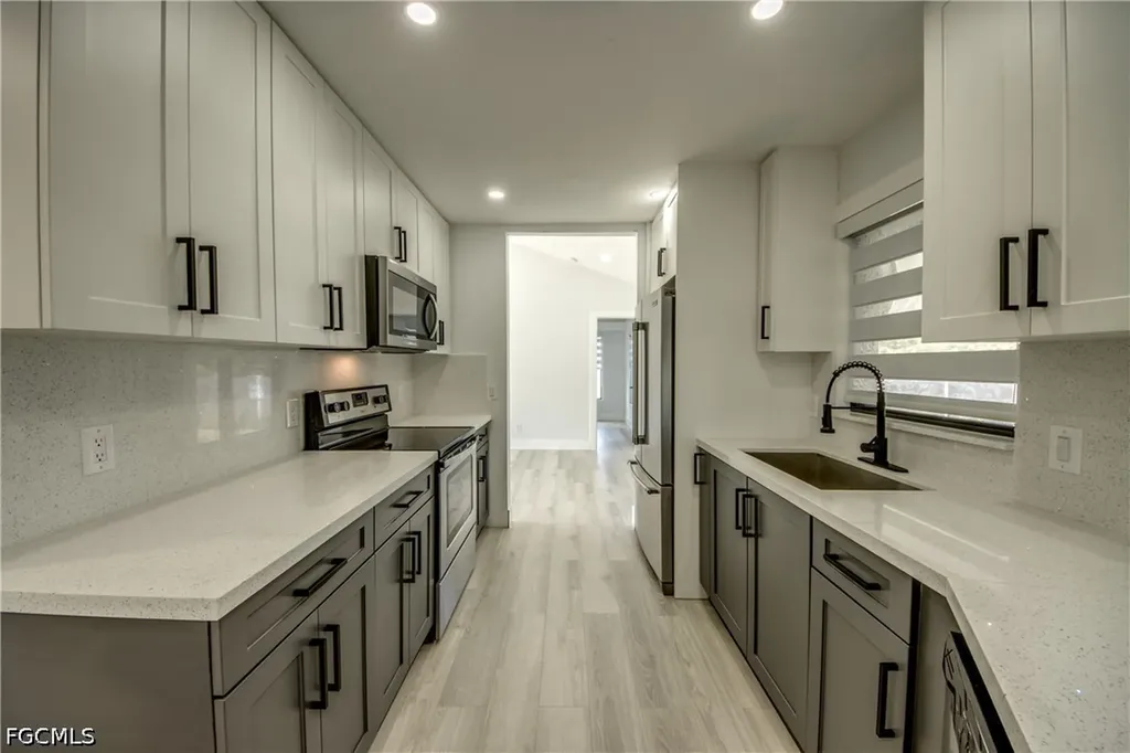 412 NE 17th Place Cape Coral FL 33909