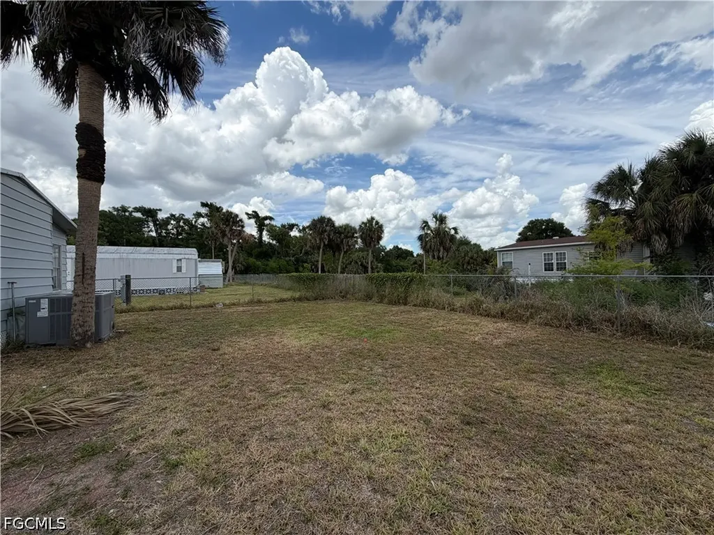 7633 Grady Drive North Fort Myers FL 33917