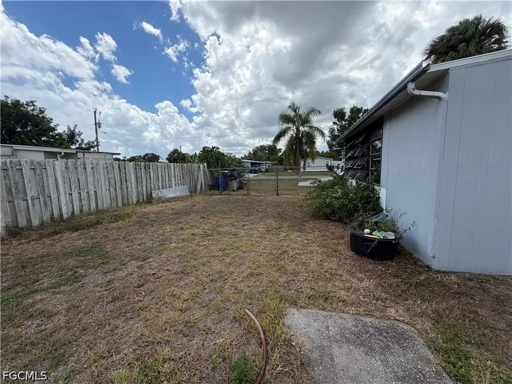 7633 Grady Drive North Fort Myers FL 33917