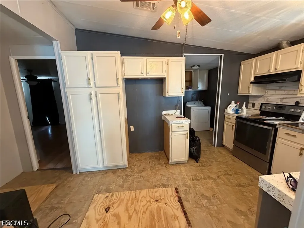 7633 Grady Drive North Fort Myers FL 33917