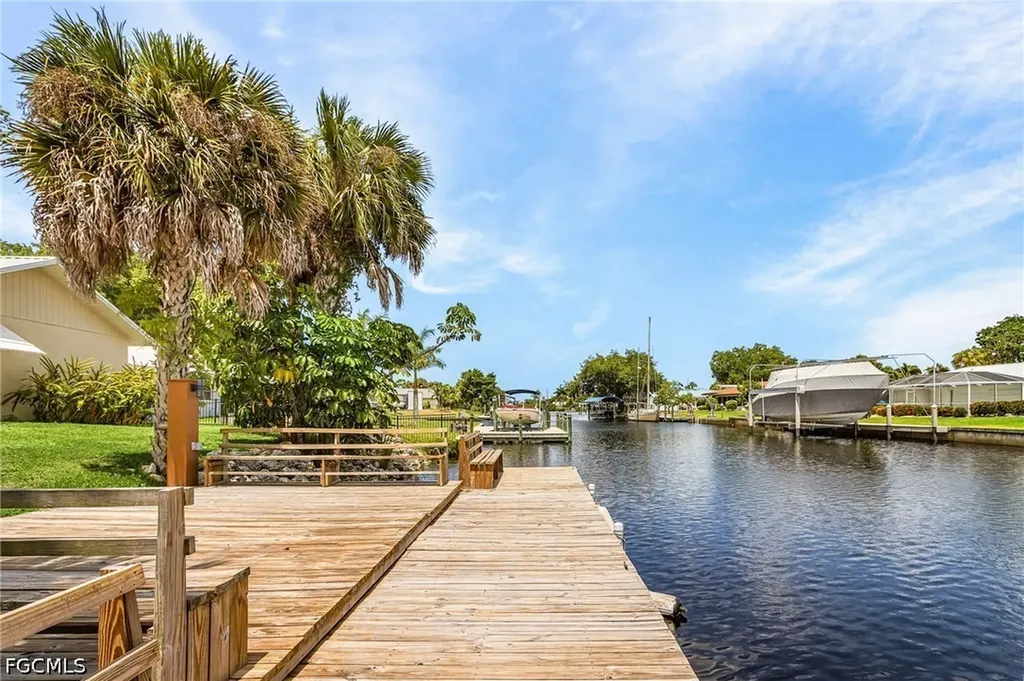 13520 Island Road Fort Myers FL 33905