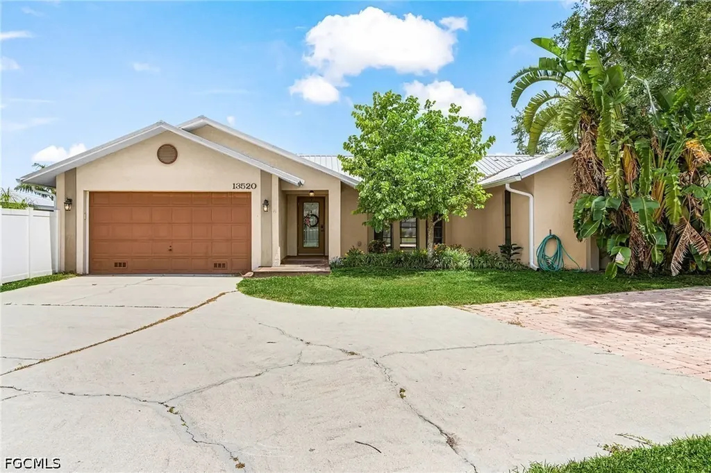 13520 Island Road Fort Myers FL 33905