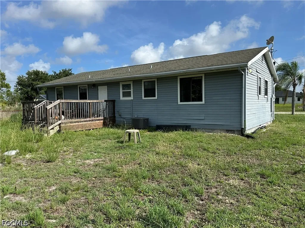 3605 40th Street SW Lehigh Acres FL 33976