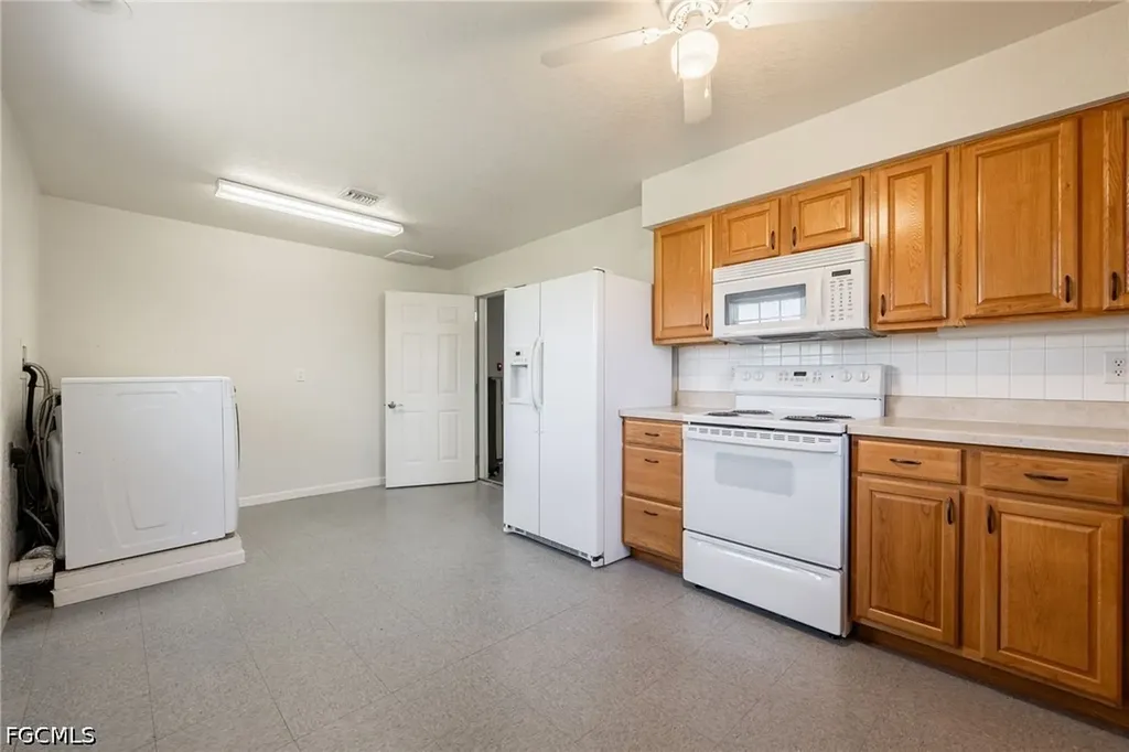 7764 14th Place Labelle FL 33935