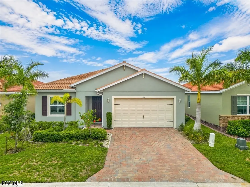 3944 Crosswater Drive North Fort Myers FL 33917