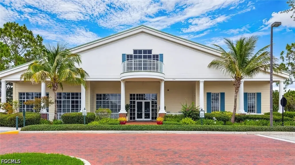 3944 Crosswater Drive North Fort Myers FL 33917