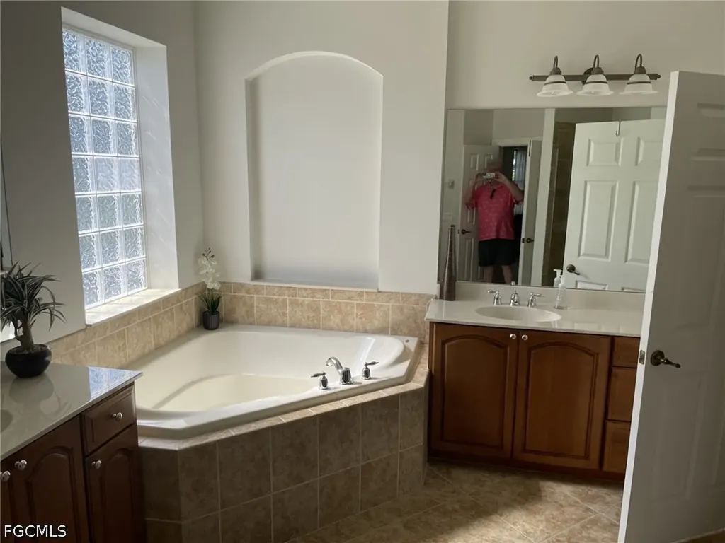 5634 Whispering Willow Way Fort Myers FL 33908
