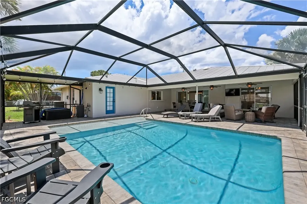 5215 Pelican Boulevard Cape Coral FL 33914