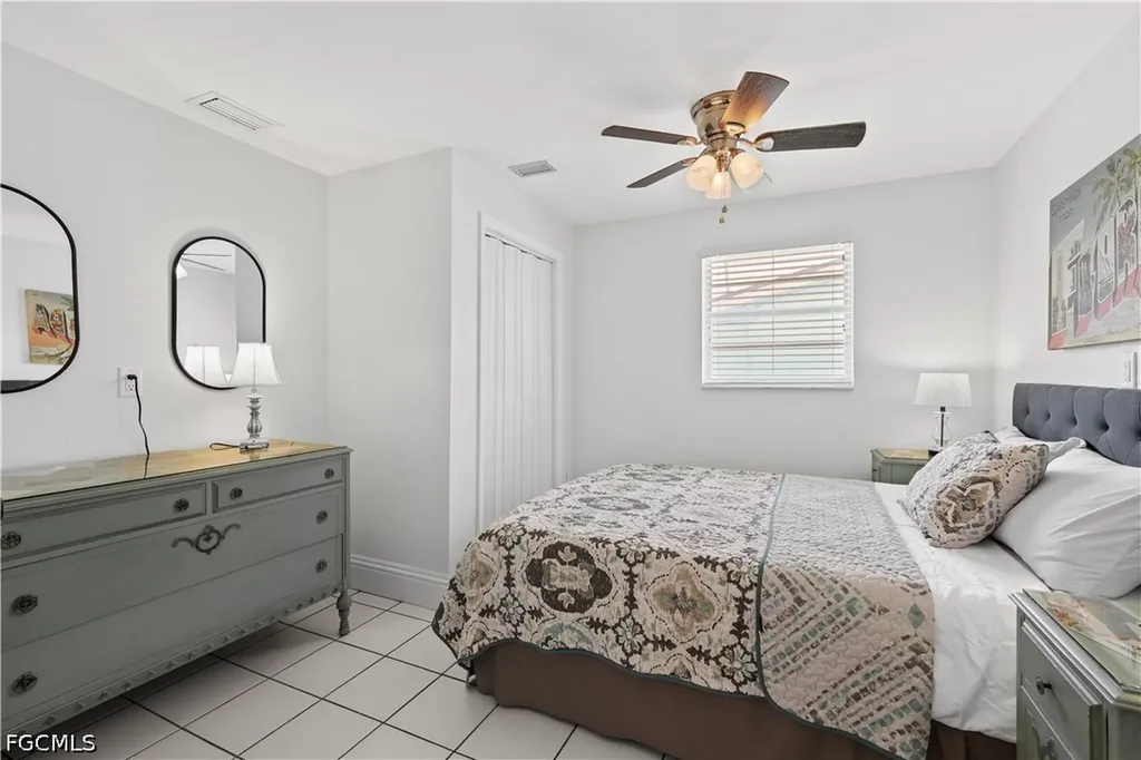 5215 Pelican Boulevard Cape Coral FL 33914