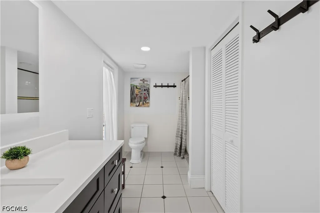 5215 Pelican Boulevard Cape Coral FL 33914