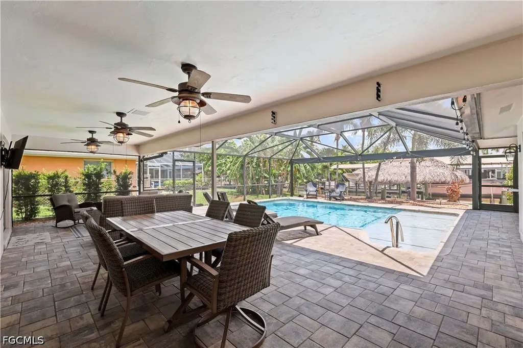 5215 Pelican Boulevard Cape Coral FL 33914