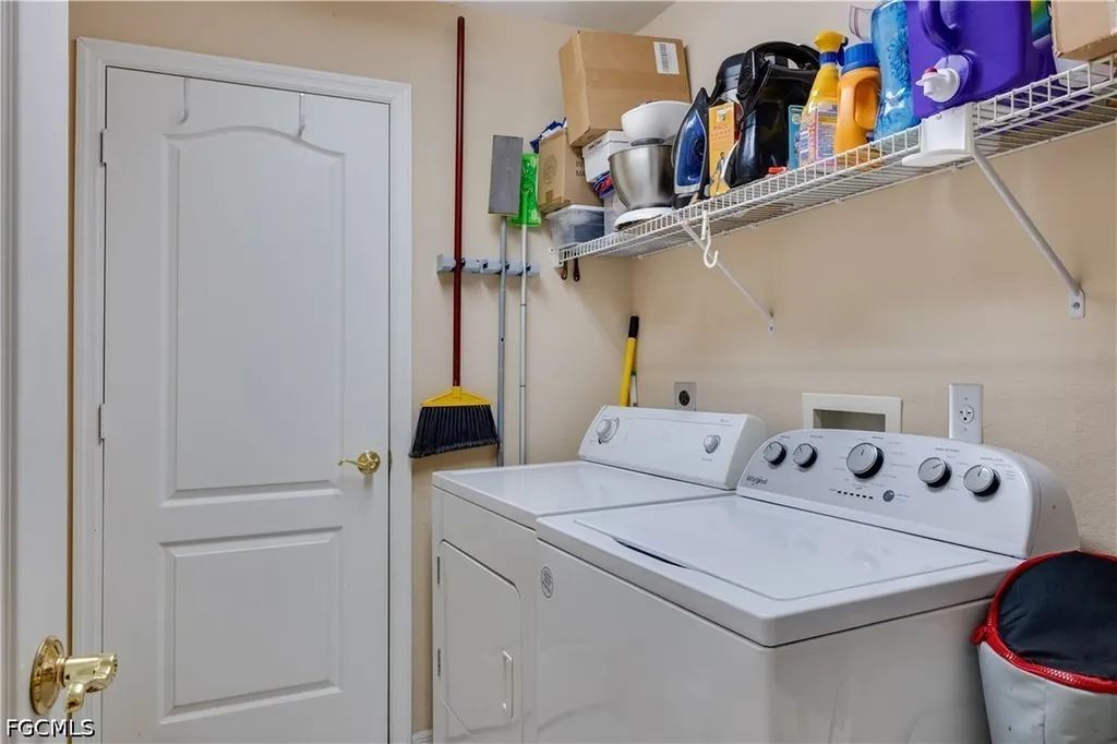 8830 Spring Mountain Way Fort Myers FL 33908