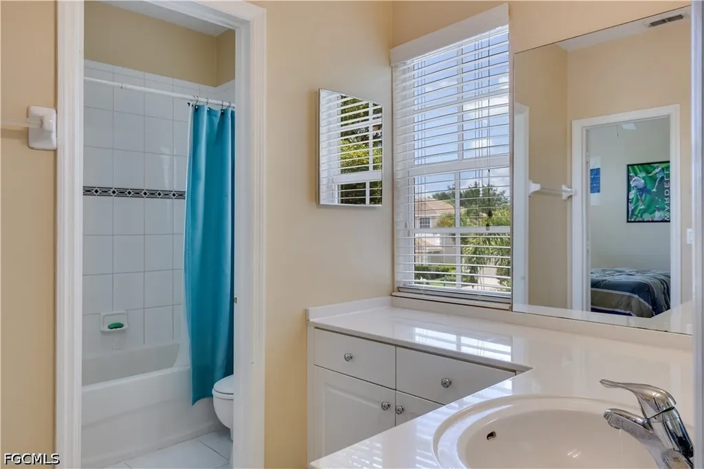 8830 Spring Mountain Way Fort Myers FL 33908