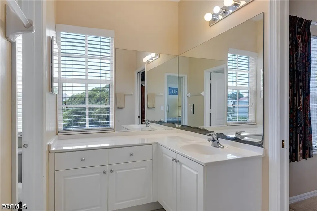 8830 Spring Mountain Way Fort Myers FL 33908