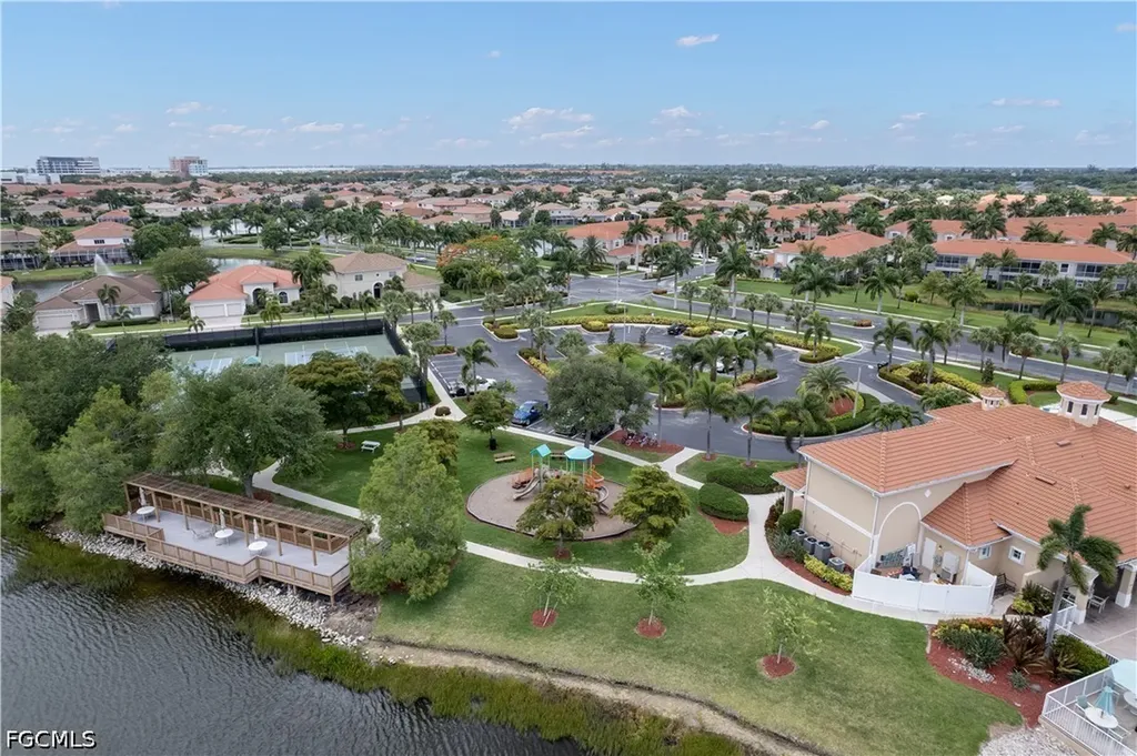 8830 Spring Mountain Way Fort Myers FL 33908
