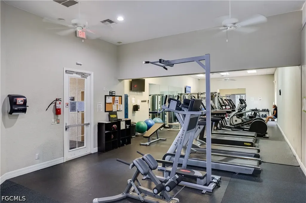 8830 Spring Mountain Way Fort Myers FL 33908