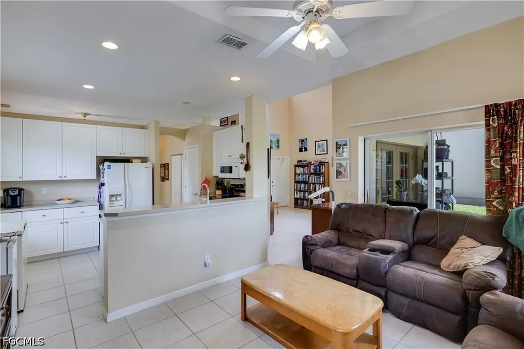 8830 Spring Mountain Way Fort Myers FL 33908