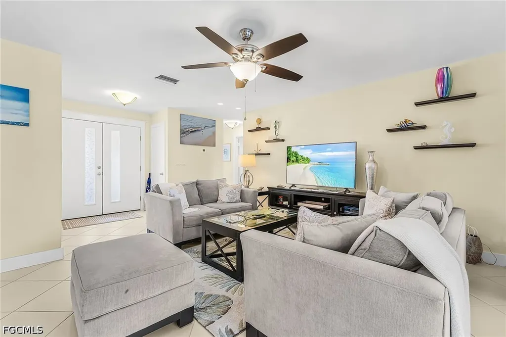 3022 SE 17th Place Cape Coral FL 33904