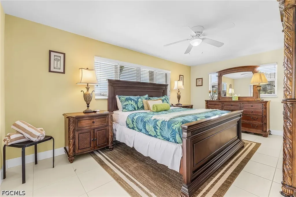 3022 SE 17th Place Cape Coral FL 33904