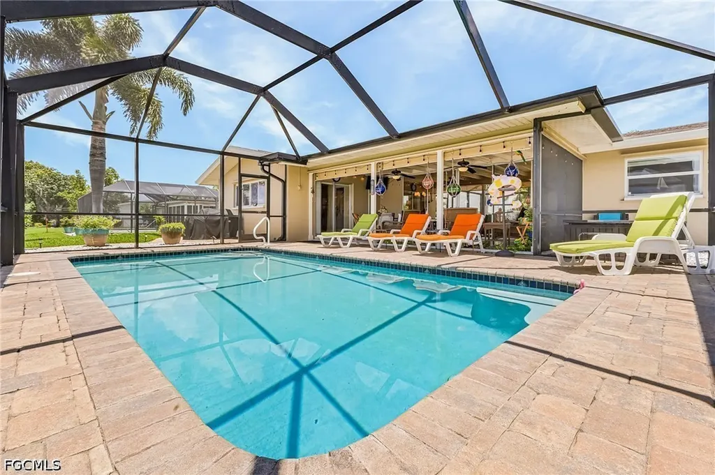 3022 SE 17th Place Cape Coral FL 33904