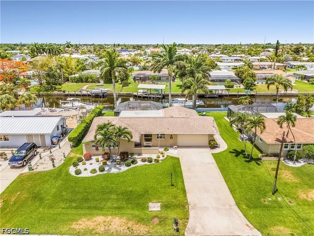 3022 SE 17th Place Cape Coral FL 33904