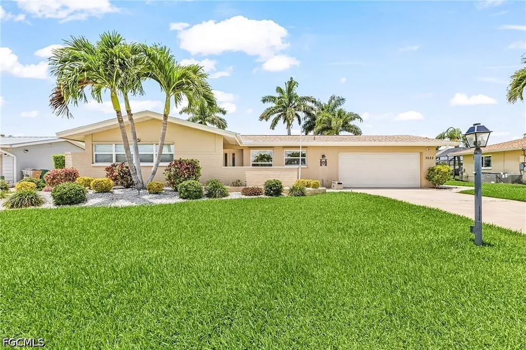 3022 SE 17th Place Cape Coral FL 33904