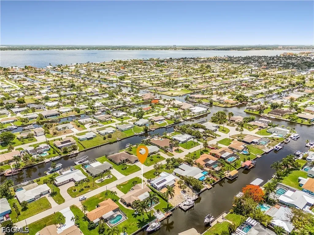 3022 SE 17th Place Cape Coral FL 33904