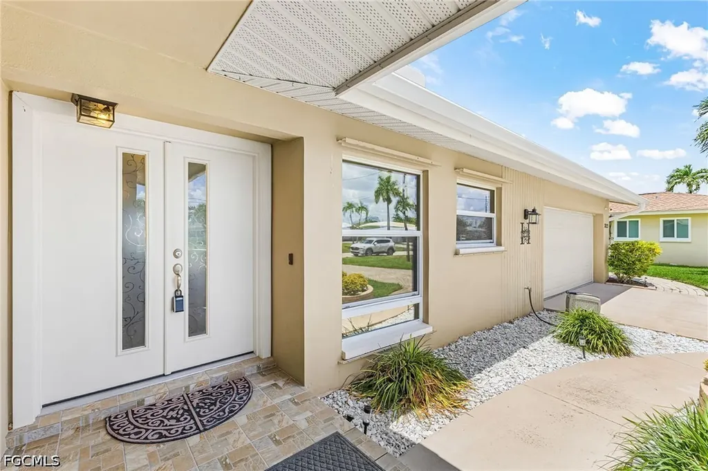 3022 SE 17th Place Cape Coral FL 33904