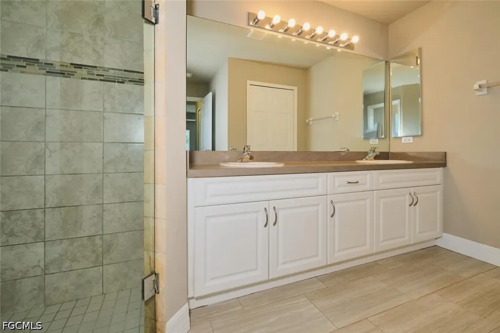 235 SW 12th Street Cape Coral FL 33991