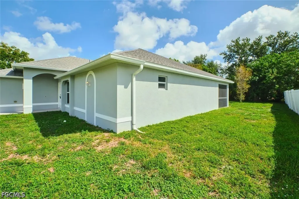 235 SW 12th Street Cape Coral FL 33991