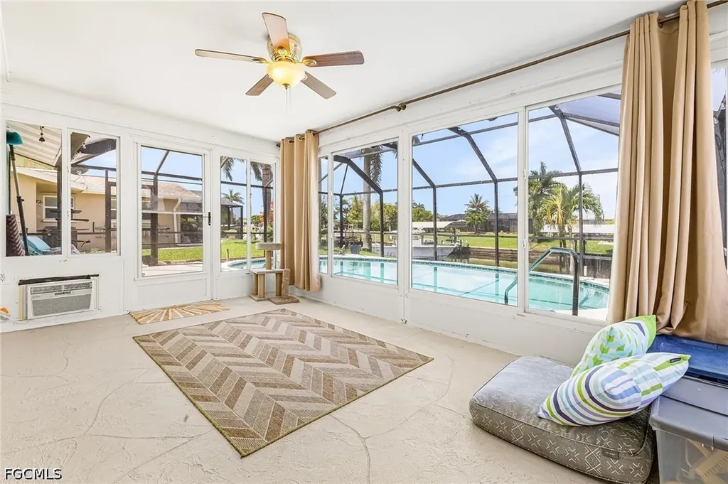 3018 SE 17th Place Cape Coral FL 33904