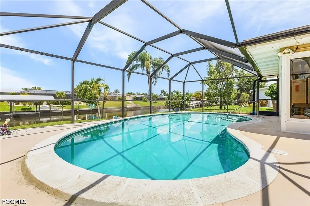 3018 SE 17th Place Cape Coral FL 33904