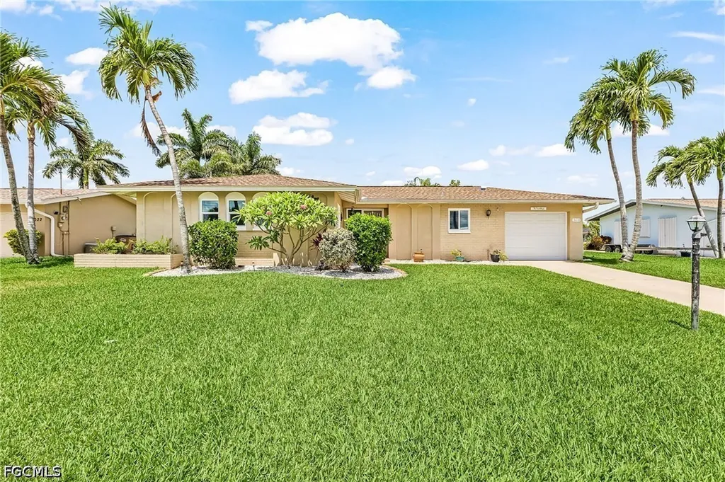 3018 SE 17th Place Cape Coral FL 33904
