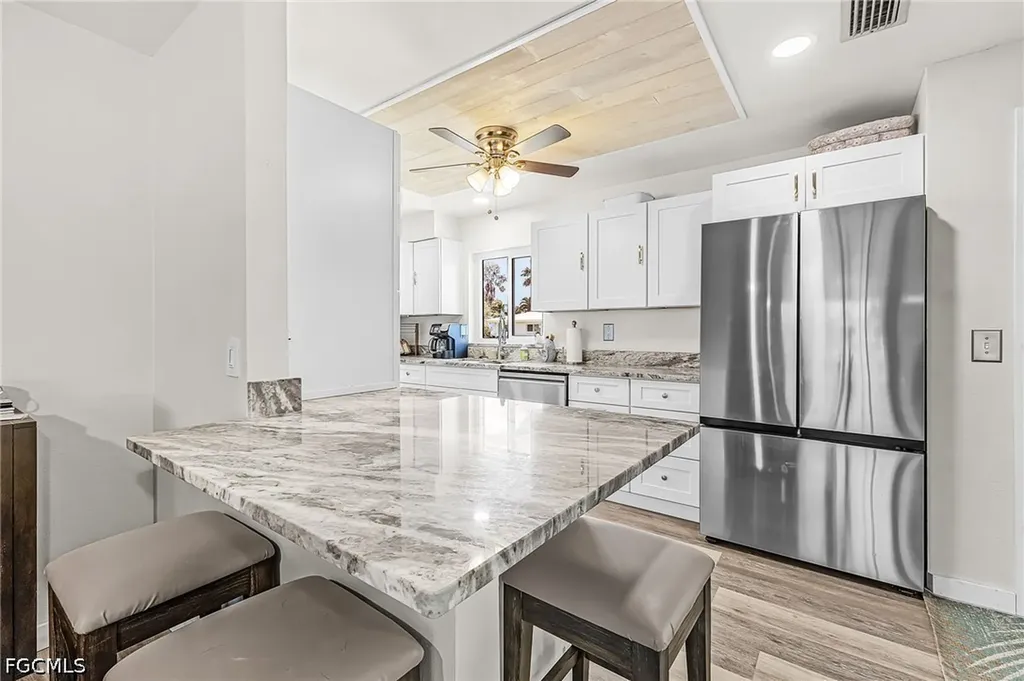 3018 SE 17th Place Cape Coral FL 33904