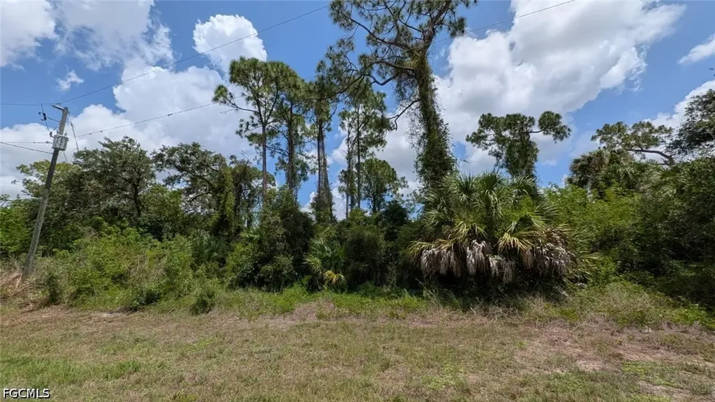 6065 S Moss Circle Labelle FL 33935