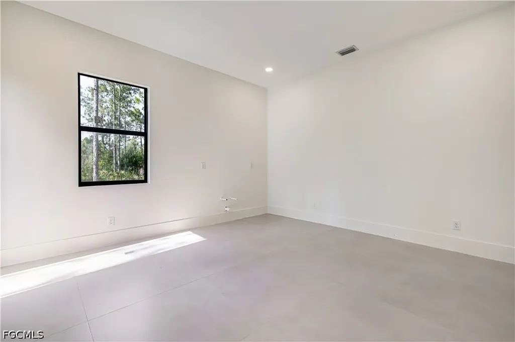 1805 W 10th Street Lehigh Acres FL 33972