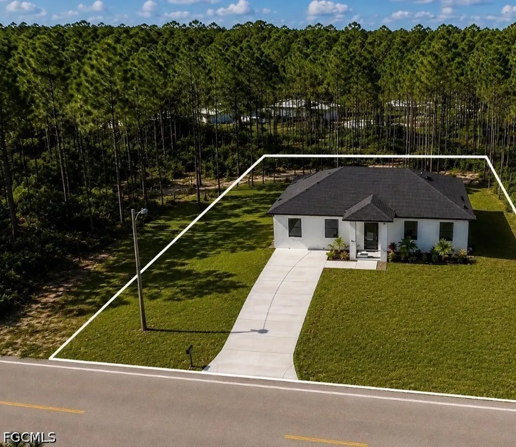1805 W 10th Street Lehigh Acres FL 33972