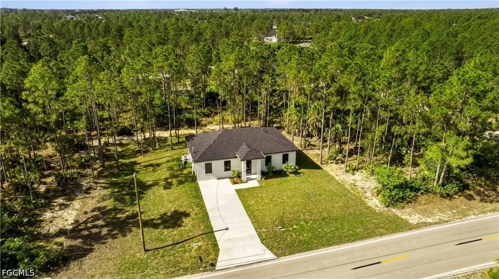 1805 W 10th Street Lehigh Acres FL 33972