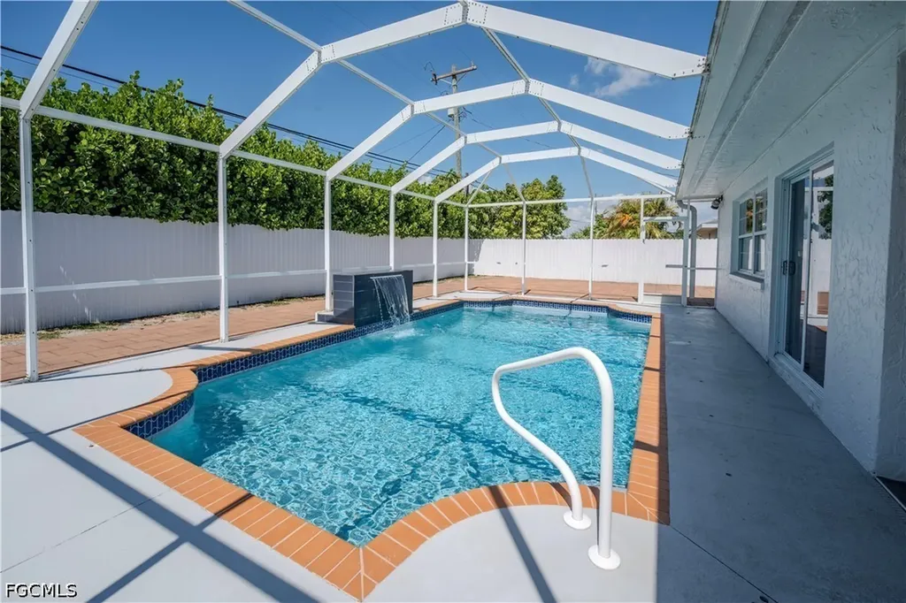 1313 SE 37th Terrace Cape Coral FL 33904