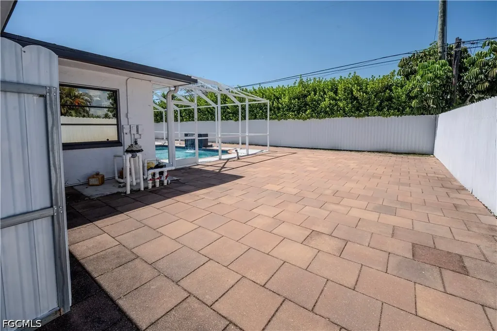 1313 SE 37th Terrace Cape Coral FL 33904