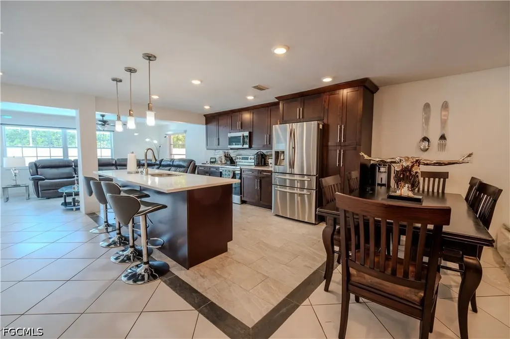 1313 SE 37th Terrace Cape Coral FL 33904