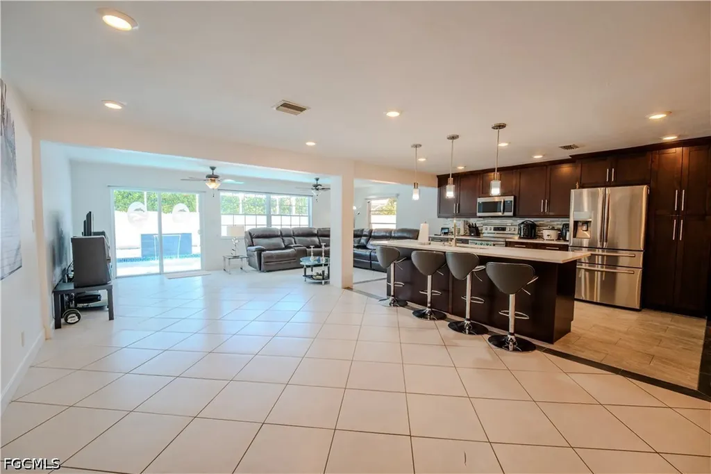 1313 SE 37th Terrace Cape Coral FL 33904