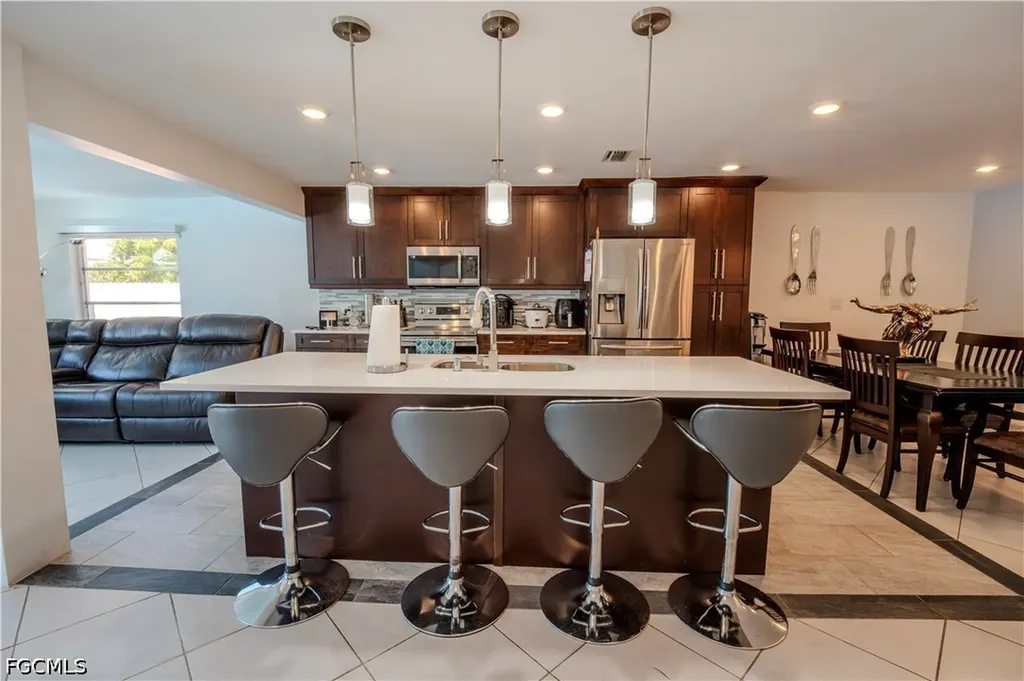 1313 SE 37th Terrace Cape Coral FL 33904