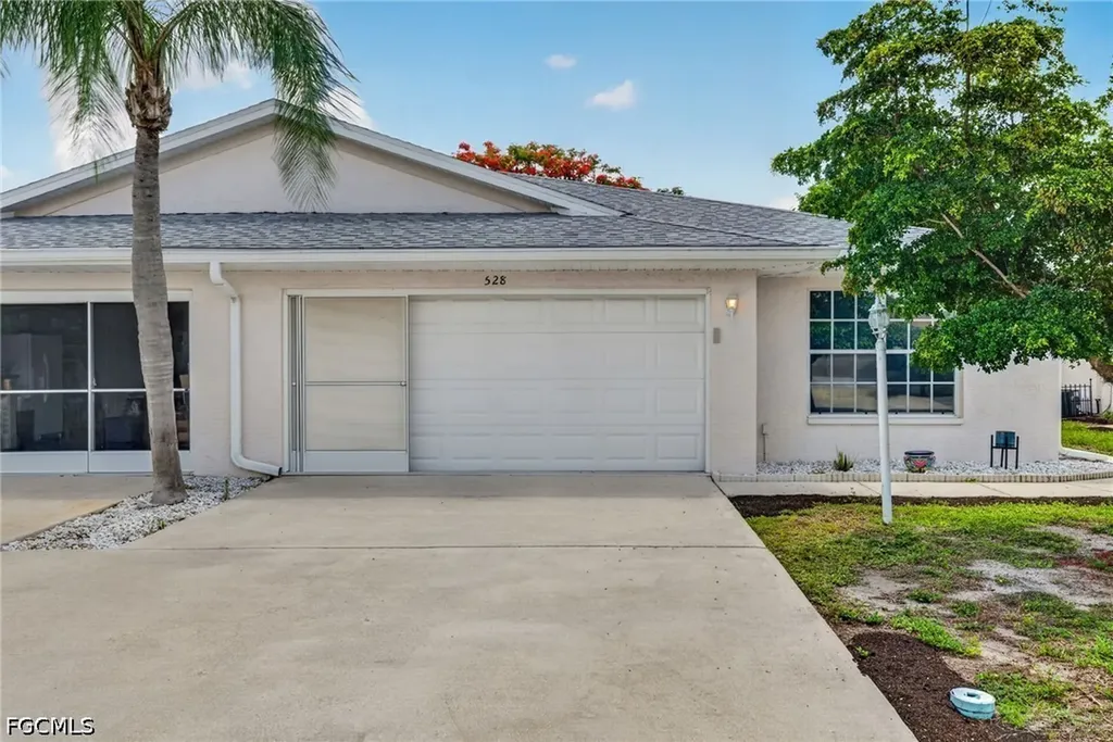 Lehigh Acres FL 33936