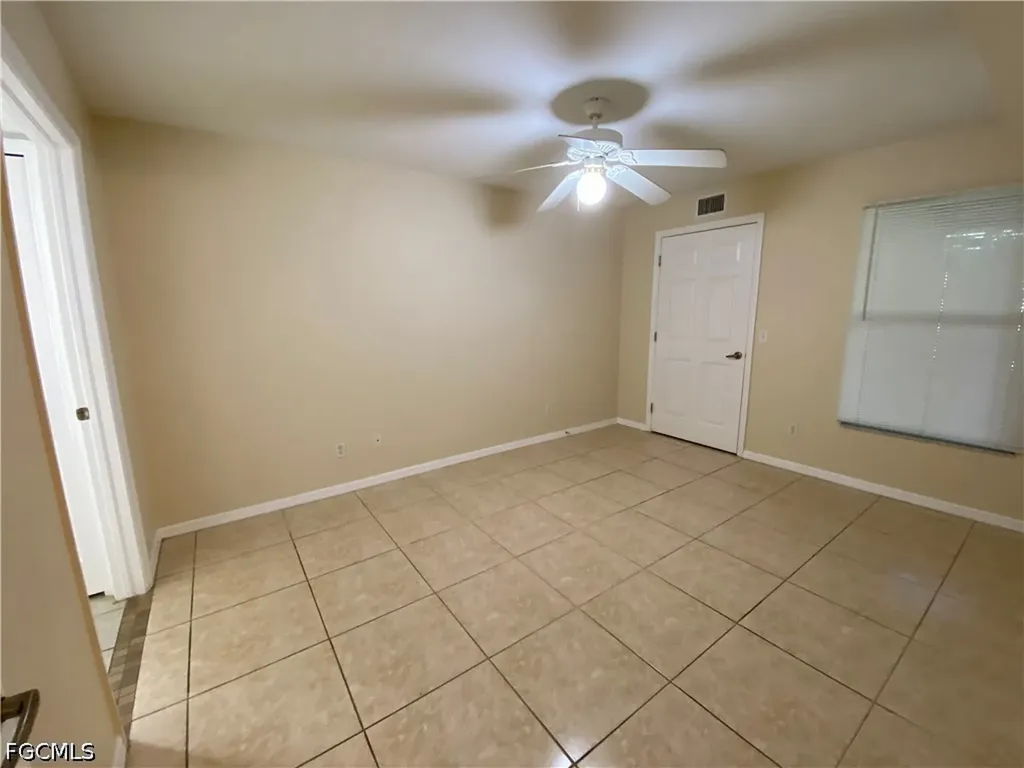 3806 SW 7th Place Cape Coral FL 33914