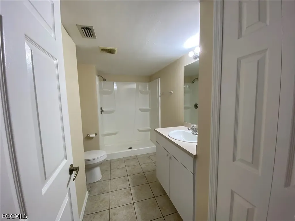 3806 SW 7th Place Cape Coral FL 33914
