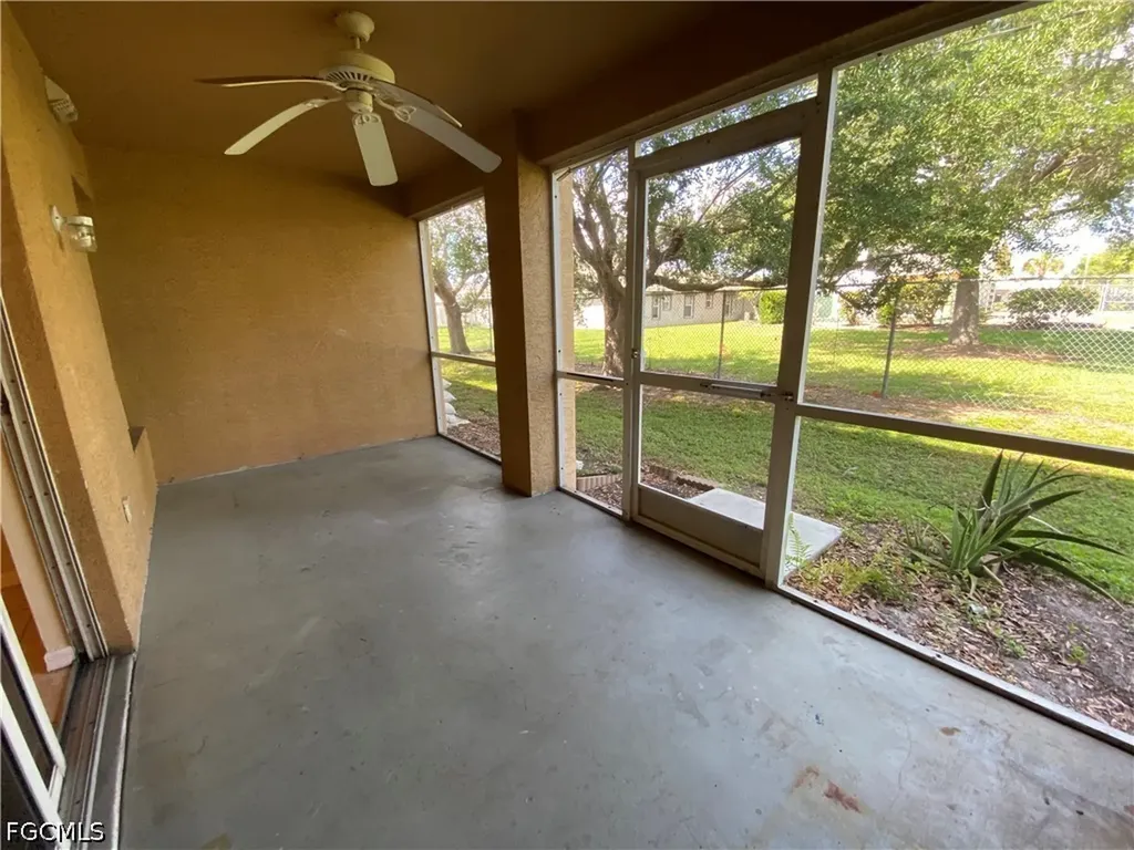 3806 SW 7th Place Cape Coral FL 33914